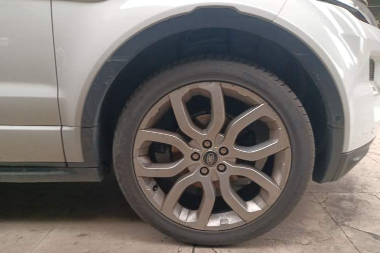 Used Land Rover Range Evoque 2013 2.0T 5-Door Ignite Edition Right Front Wheel Hub