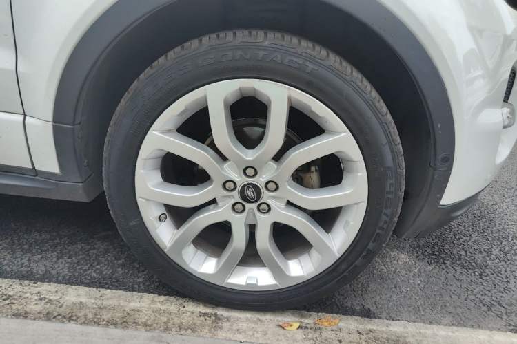 Used Land Rover Range Evoque 2013 2.0T 5-Door Ignite Edition Right Front Wheel Hub