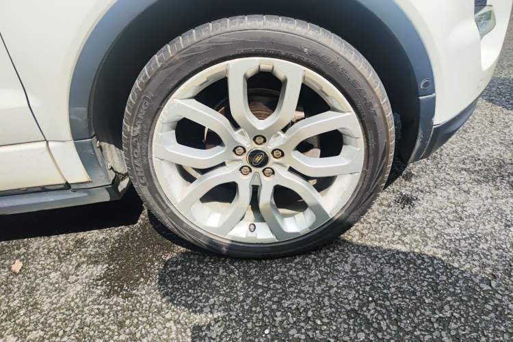 Used Land Rover Range Evoque 2013 2.0T 5-Door Ignite Edition Right Front Wheel Hub