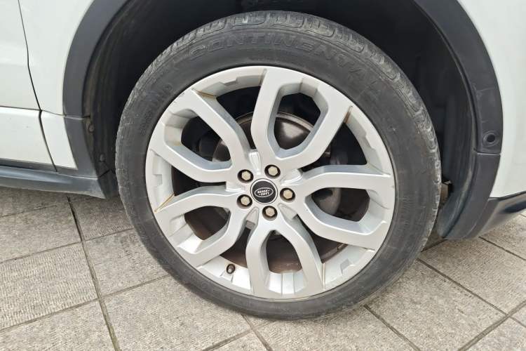Used Land Rover Range Evoque 2013 2.0T 5-Door Ignite Edition Right Front Wheel Hub