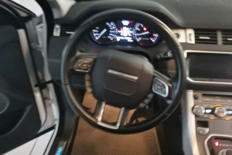 Used Land Rover Range Evoque 2013 2.0T 5-Door Ignite Edition Steering Wheel