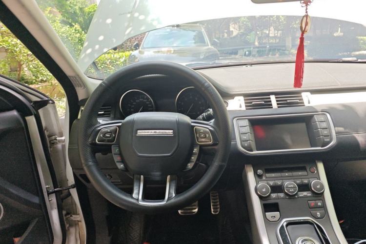 Used Land Rover Range Evoque 2013 2.0T 5-Door Ignite Edition Steering Wheel