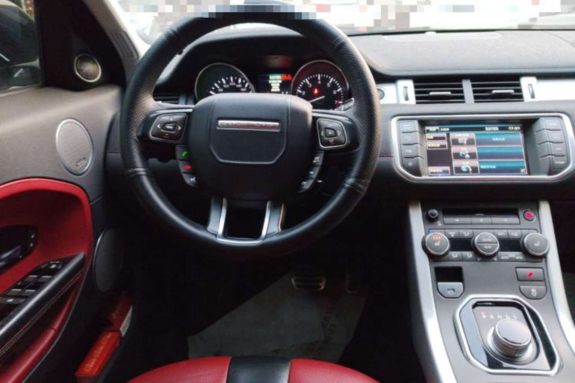 Used Land Rover Range Evoque 2013 2.0T 5-Door Ignite Edition Steering Wheel