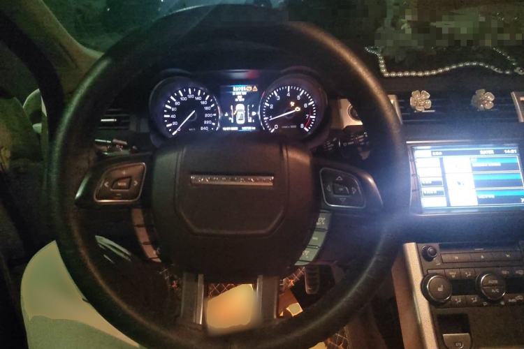 Used Land Rover Range Evoque 2013 2.0T 5-Door Ignite Edition Steering Wheel