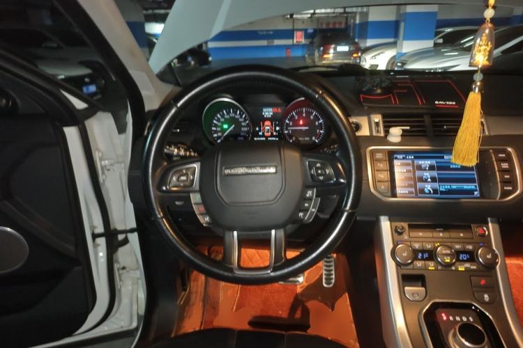 Used Land Rover Range Evoque 2013 2.0T 5-Door Ignite Edition Steering Wheel
