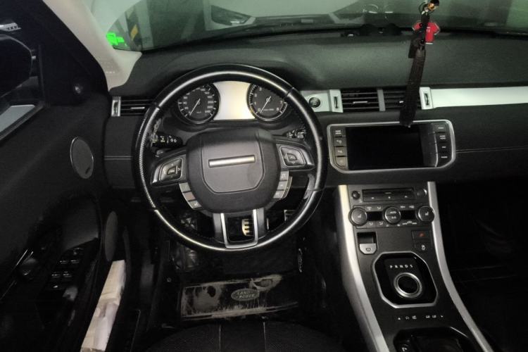 Used Land Rover Range Evoque 2013 2.0T 5-Door Ignite Edition Steering Wheel