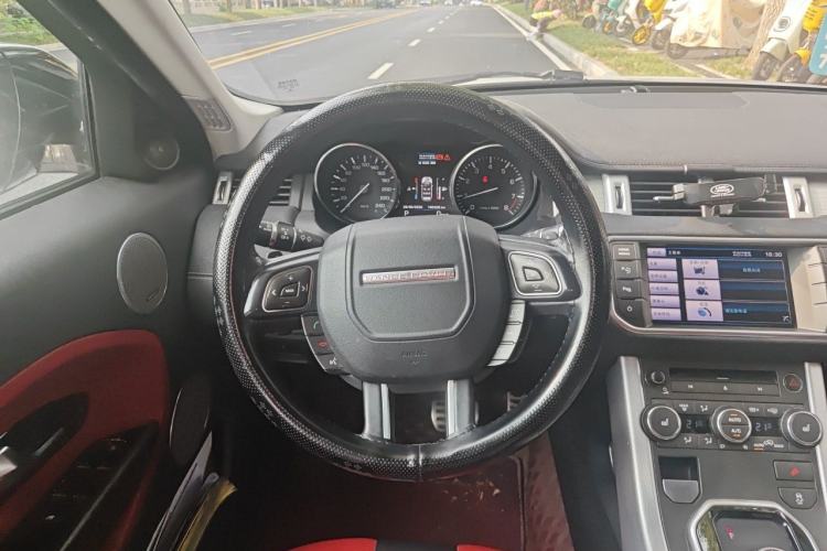Used Land Rover Range Evoque 2013 2.0T 5-Door Ignite Edition Steering Wheel