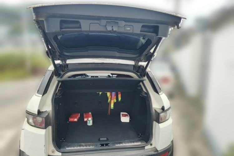 Used Land Rover Range Evoque 2013 2.0T 5-Door YAOZHI Edition Trunk
