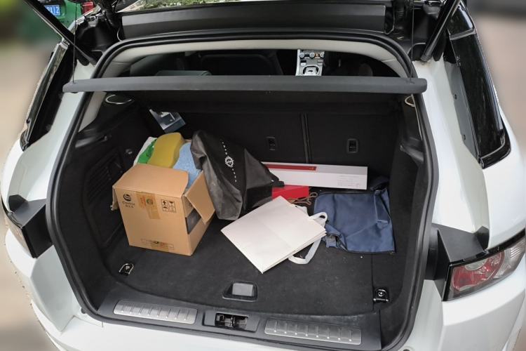 Used Land Rover Range Evoque 2013 2.0T 5-Door Ignite Edition Trunk