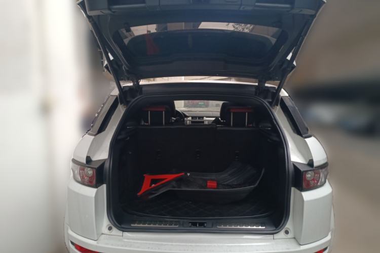 Used Land Rover Range Evoque 2013 2.0T 5-Door Ignite Edition Trunk