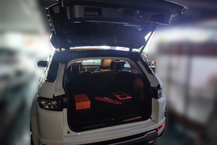 Used Land Rover Range Evoque 2013 2.0T 5-Door Ignite Edition Trunk