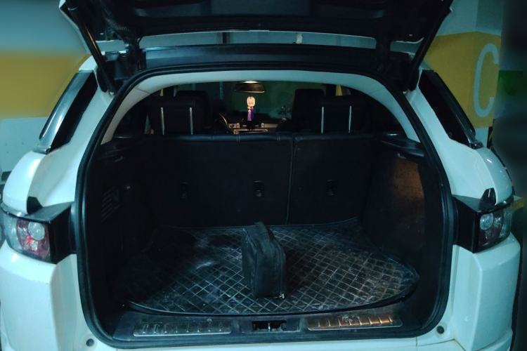 Used Land Rover Range Evoque 2013 2.0T 5-Door Ignite Edition Trunk