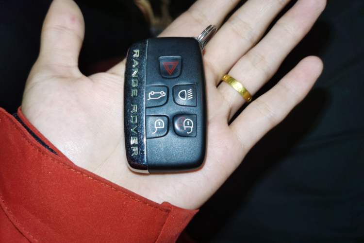 Used Land Rover Range Evoque 2013 2.0T 5-Door Ignite Edition Vehicle Key