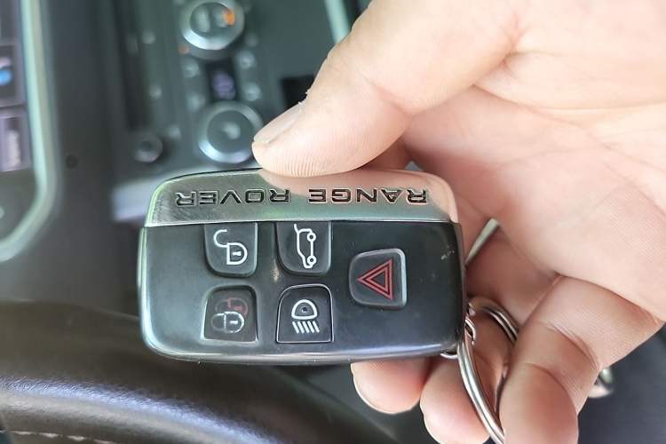 Used Land Rover Range Evoque 2013 2.0T 5-Door Ignite Edition Vehicle Key