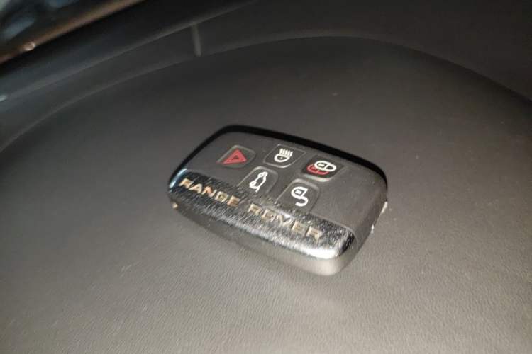 Used Land Rover Range Evoque 2013 2.0T 5-Door Ignite Edition Vehicle Key