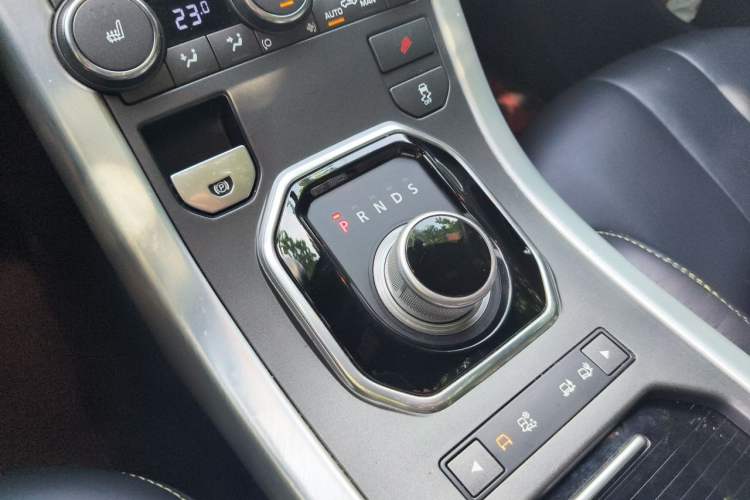 Used Land Rover Range Evoque 2013 2.0T 5-Door Ignite Limited Edition Gear Lever