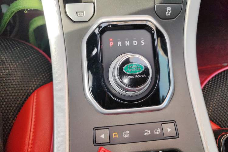 Used Land Rover Range Evoque 2013 2.0T 5-Door Ignite Edition Gear Lever