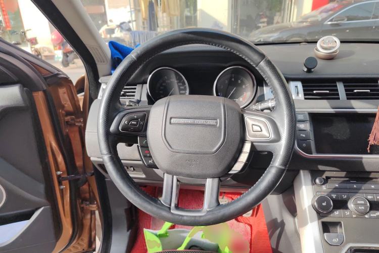 Used Land Rover Range Evoque 2013 2.0T 5-Door Ignite Edition Steering Wheel