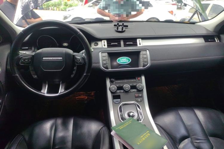 Used Land Rover Range Evoque 2014 2.0T 5-Door Ignite Edition Center Console