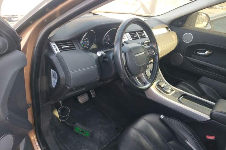 Used Land Rover Range Evoque 2014 2.0T 5-Door Ignite Edition Driver Seat