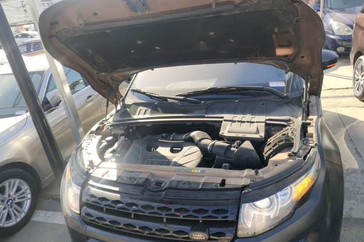 Used Land Rover Range Evoque 2014 2.0T 5-Door Ignite Edition Engine Bay