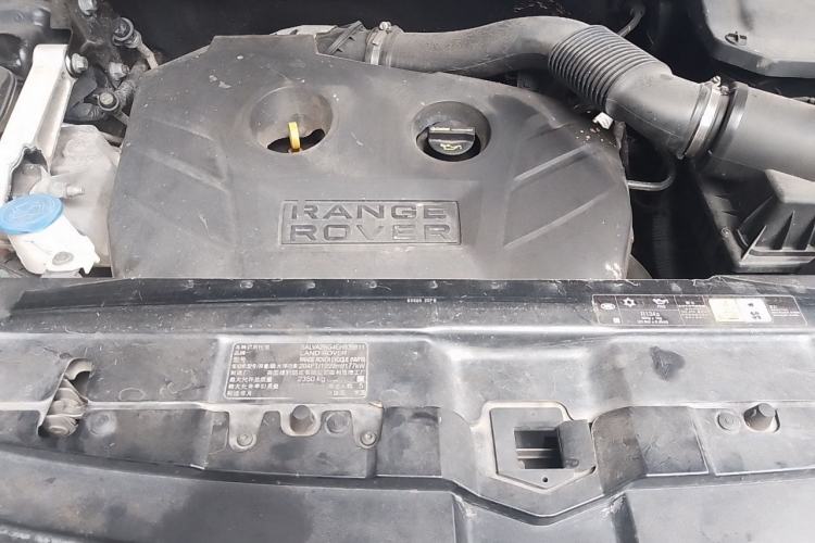Used Land Rover Range Evoque 2014 2.0T 5-Door Ignite Edition Engine Bay