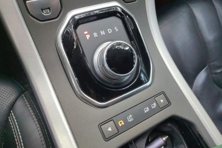 Used Land Rover Range Evoque 2014 2.0T 5-Door Ignite Edition Gear Lever