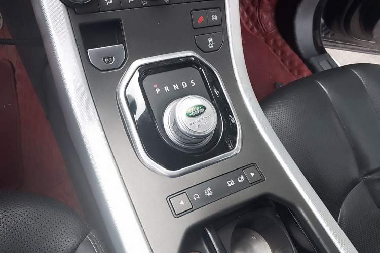 Used Land Rover Range Evoque 2014 2.0T 5-Door Ignite Edition Gear Lever