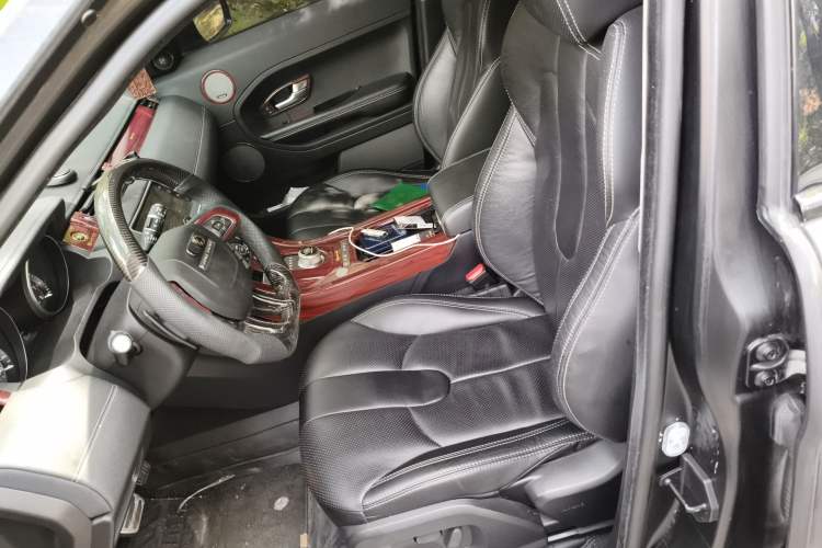 Used Land Rover Range Evoque 2014 2.0T 5-Door Ignite Edition Left Front Seat