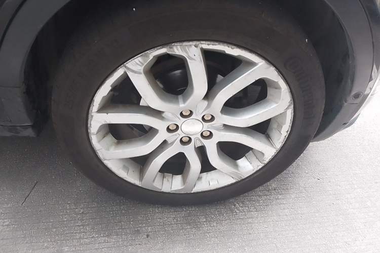 Used Land Rover Range Evoque 2014 2.0T 5-Door Ignite Edition Right Front Wheel Hub