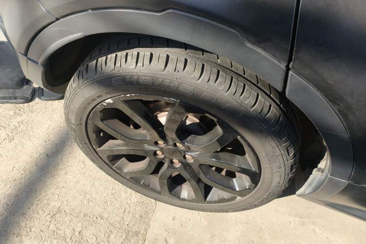 Used Land Rover Range Evoque 2014 2.0T 5-Door Ignite Edition Right Rear Wheel Hub