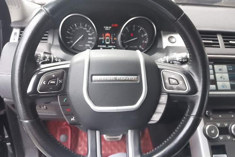 Used Land Rover Range Evoque 2014 2.0T 5-Door Ignite Edition Steering Wheel