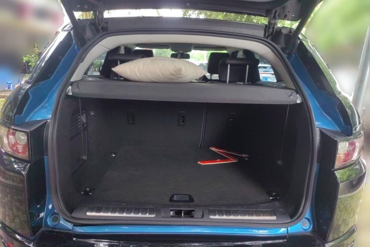 Used Land Rover Range Evoque 2014 2.0T 5-Door Ignite Edition Trunk