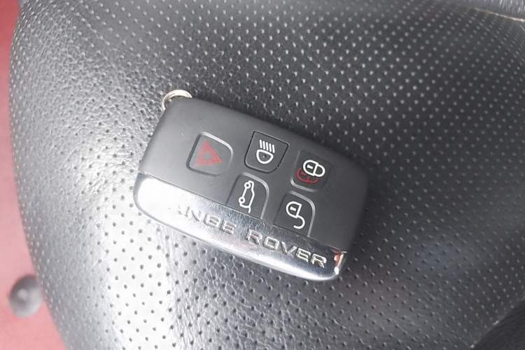 Used Land Rover Range Evoque 2014 2.0T 5-Door Ignite Edition Vehicle Key