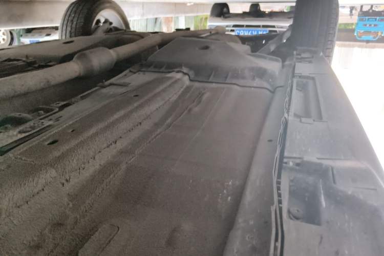 Used Land Rover Range Evoque 2014 2.0T 5-Door Ignite Edition Chassis Front Right