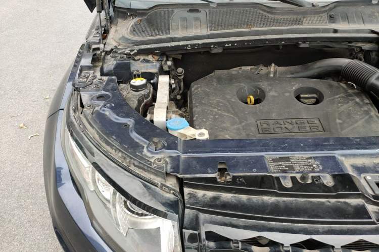 Used Land Rover Range Evoque 2014 2.0T 5-Door YAOZHEN Edition Engine Bay Right