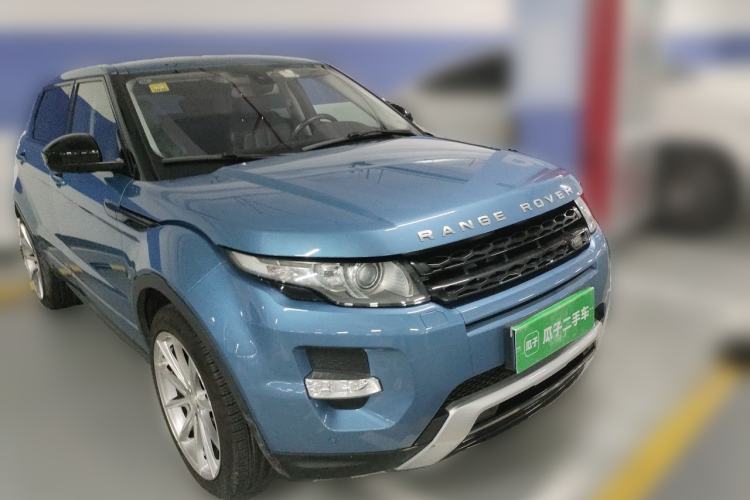 Used Land Rover Range Evoque 2014 2.0T 5-Door Ignite Edition Front Right 45 Deg