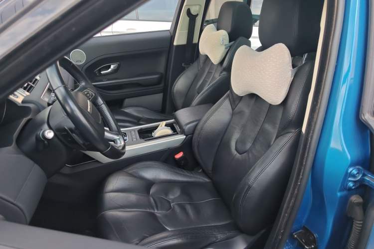 Used Land Rover Range Evoque 2014 2.0T 5-Door Luxury Edition Left Front Seat