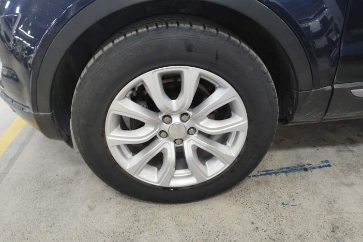 Used Land Rover Range Evoque 2014 2.0T 5-Door YAOZHEN Edition Left Front Wheel Hub