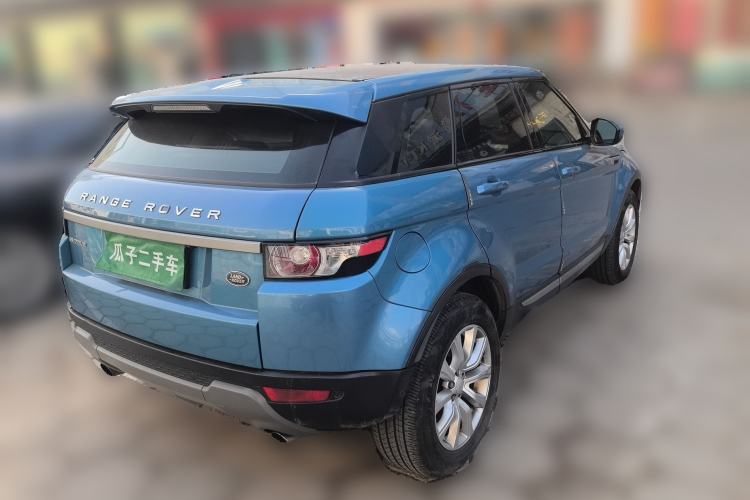 Used Land Rover Range Evoque 2014 2.0T 5-Door Luxury Edition Rear Right 45 Deg