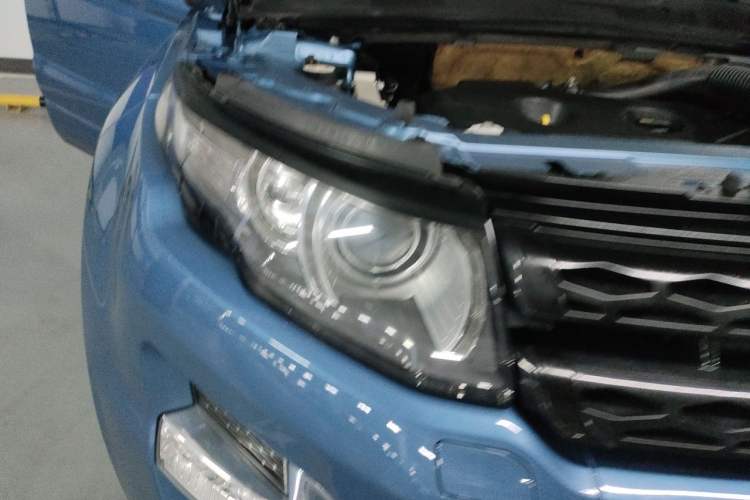 Used Land Rover Range Evoque 2014 2.0T 5-Door Ignite Edition Right Front Headlight