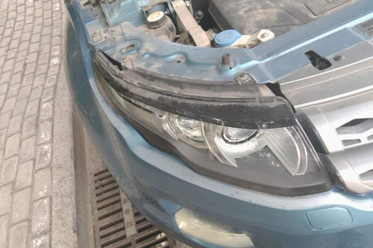 Used Land Rover Range Evoque 2014 2.0T 5-Door Luxury Edition Right Front Headlight