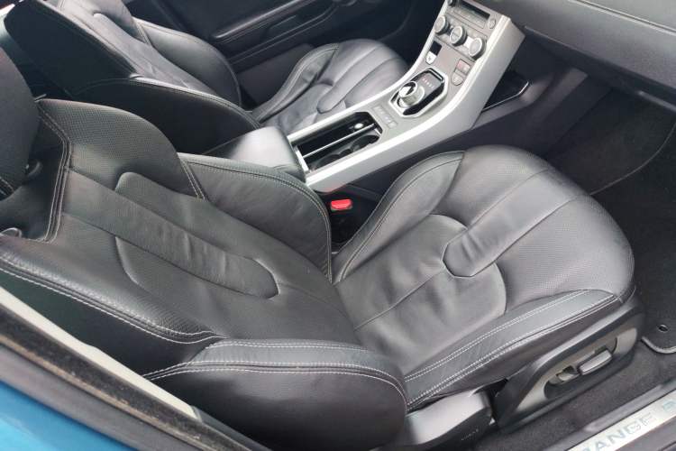 Used Land Rover Range Evoque 2014 2.0T 5-Door Ignite Edition Right Front Seat