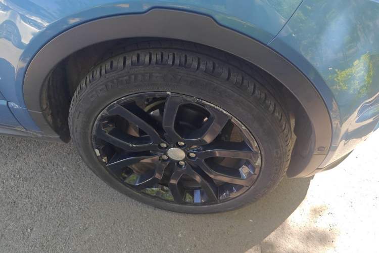 Used Land Rover Range Evoque 2014 2.0T 5-Door Ignite Edition Right Front Wheel Hub
