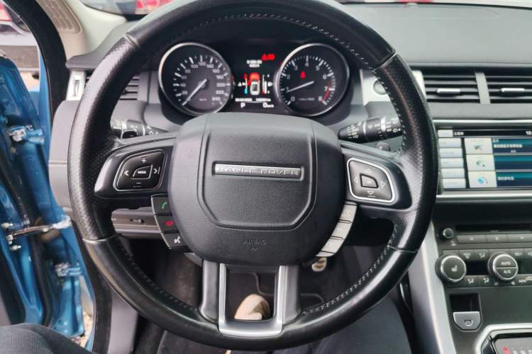 Used Land Rover Range Evoque 2014 2.0T 5-Door Ignite Edition Steering Wheel