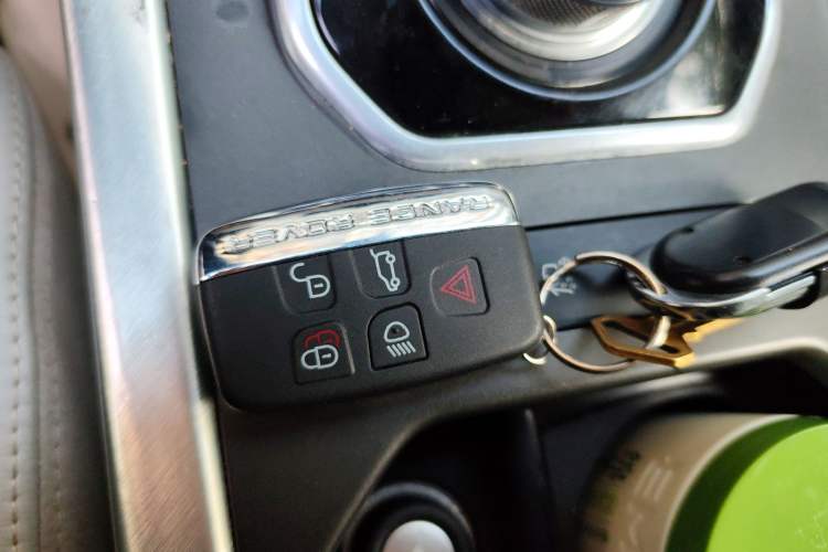 Used Land Rover Range Evoque 2014 2.0T 5-Door Luxury Edition Vehicle Key
