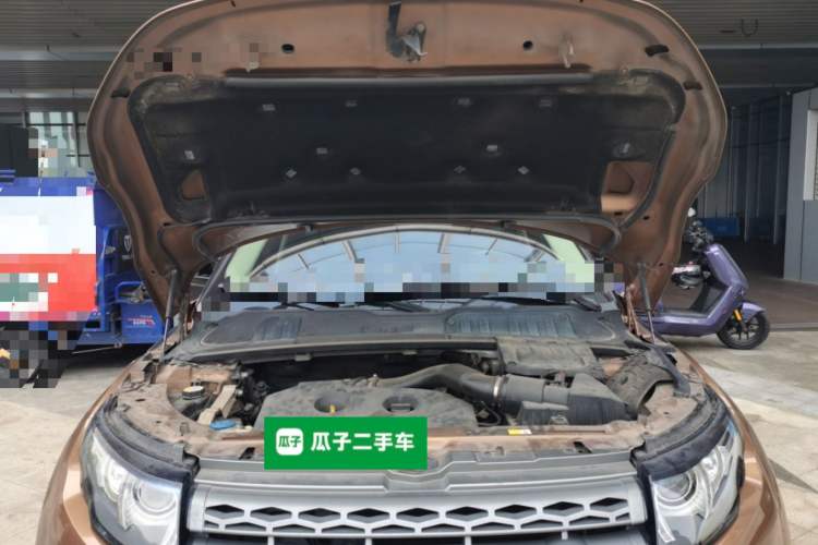 Used Land Rover Range Evoque 2014 2.0T 5-Door Luxury Edition Engine Bay