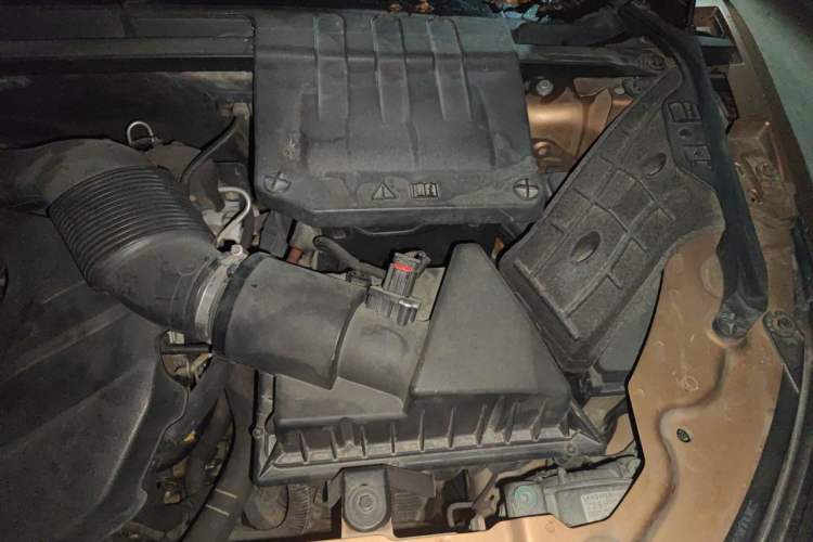 Used Land Rover Range Evoque 2014 2.0T 5-Door Ignite Edition Engine Bay Left