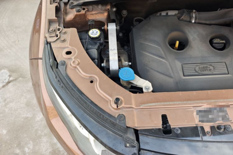 Used Land Rover Range Evoque 2014 2.0T 5-Door Ignite Edition Engine Bay Right