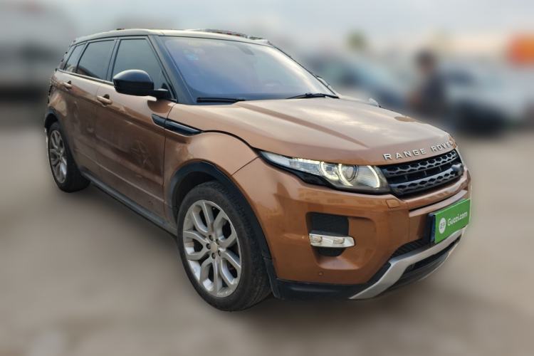 Used Land Rover Range Evoque 2014 2.0T 5-Door Ignite Edition Front Right 45 Deg